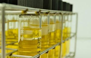 پارافین مایع آرایشی